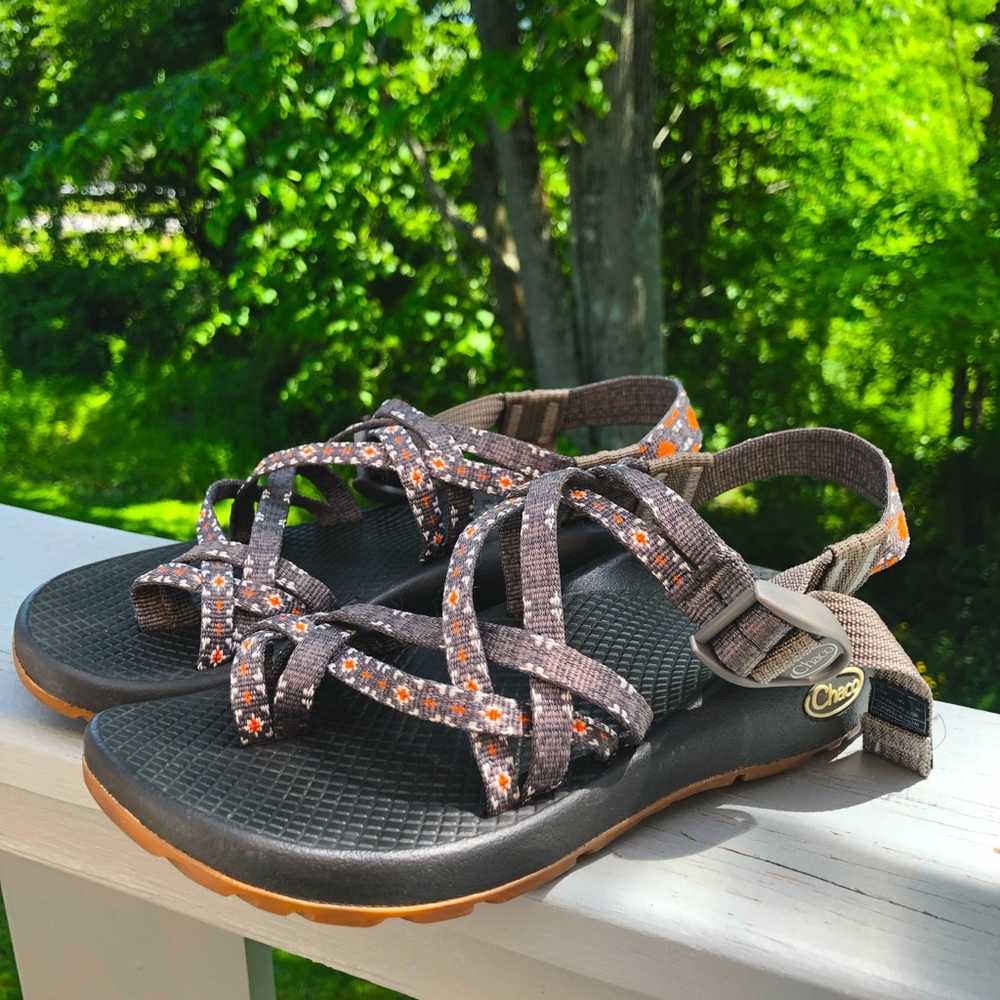 Women’s Chaco sandals - size 5 - GUC